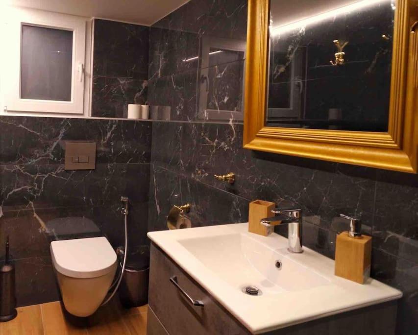 Royal Blue Grand Suite No 4 Piraeus Port Екстериор снимка