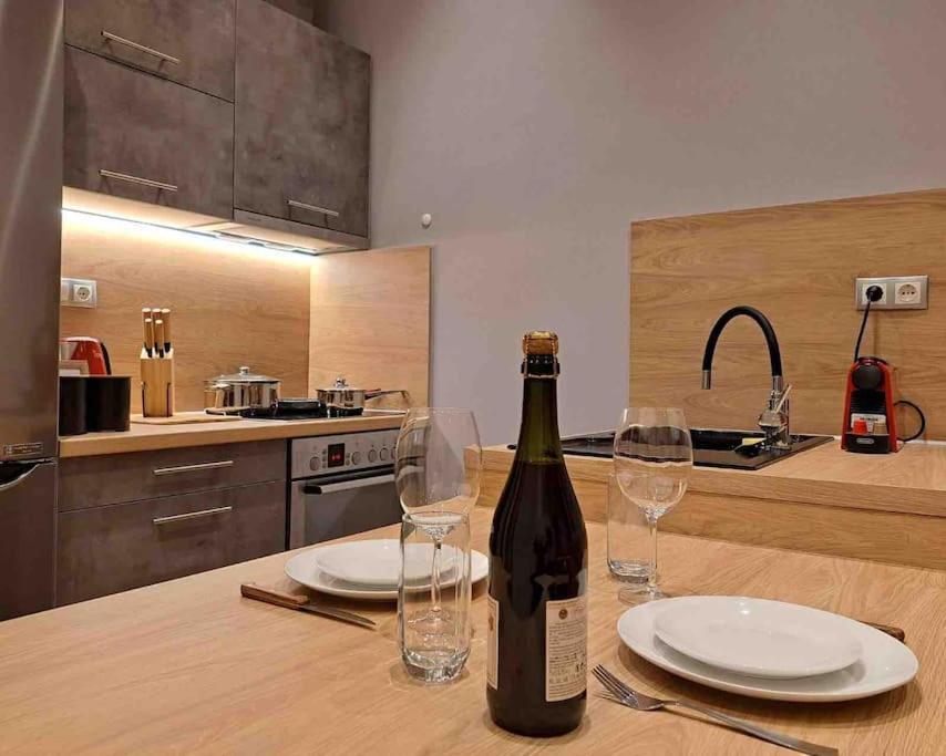 Royal Blue Grand Suite No 4 Piraeus Port Екстериор снимка