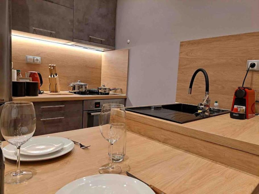 Royal Blue Grand Suite No 4 Piraeus Port Екстериор снимка